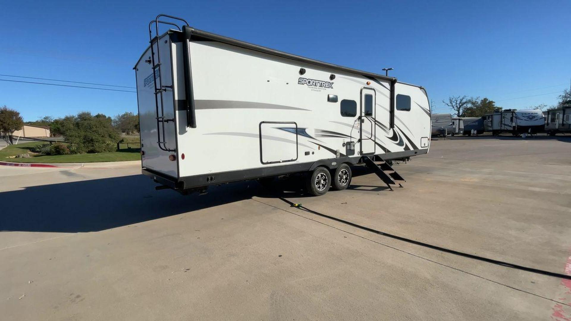 2021 KZ SPORT TREK 302VRB (4EZT13026M8) , Length: 33.5 ft. | Dry Weight: 7,570 lbs. | Slides: 2 transmission, located at 4319 N Main St, Cleburne, TX, 76033, (817) 678-5133, 32.385960, -97.391212 - Photo#1