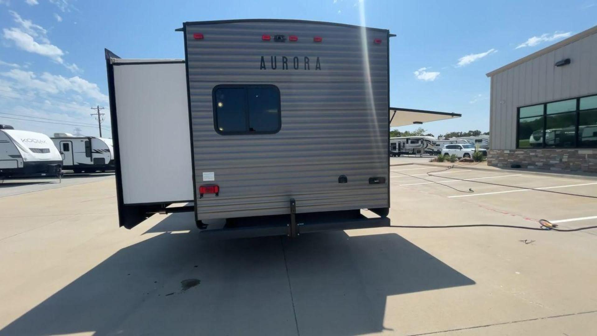 2022 FOREST RIVER AURORA 34BHTS (5ZT2ARZB6NX) , Length: 38 ft. | Dry Weight: 8,666 lbs. | Gross Weight: 10,500 lbs. | Slides: 3 transmission, located at 4319 N Main St, Cleburne, TX, 76033, (817) 678-5133, 32.385960, -97.391212 - Photo#8