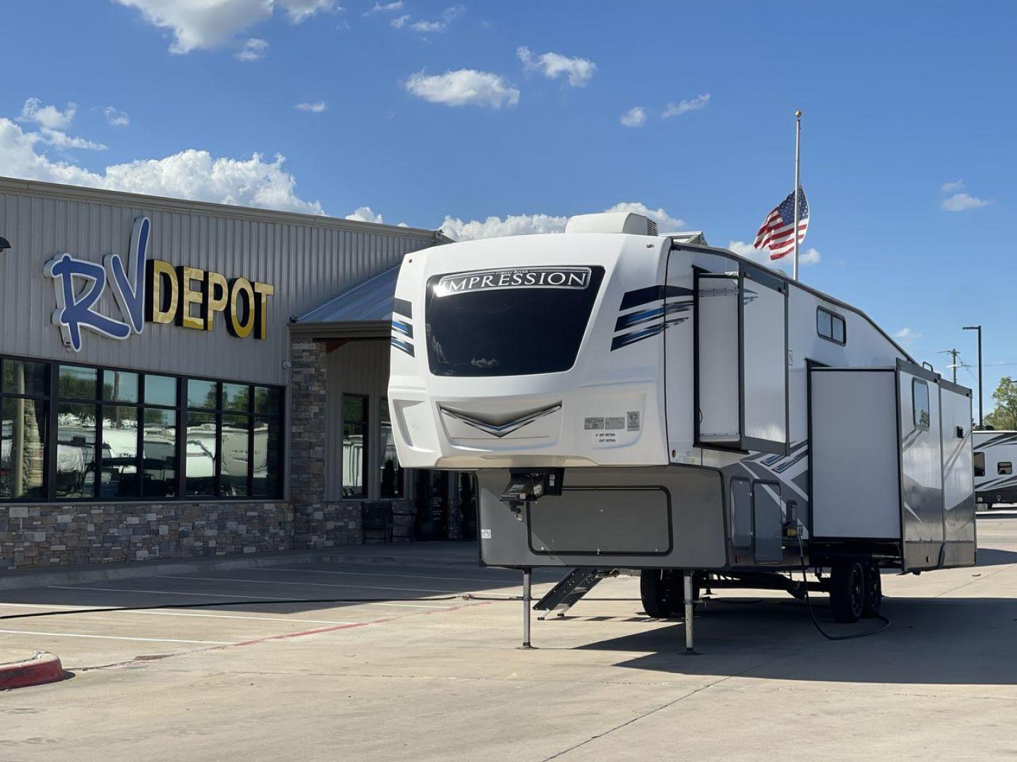 2022 FOREST RIVER IMPRESSION 315MB (5ZT3MPXB0ND) , Length: 38 ft. | Dry Weight: 10,338 lbs. | Gross Weight: 13,935 lbs. | Slides: 4 transmission, located at 4319 N Main St, Cleburne, TX, 76033, (817) 678-5133, 32.385960, -97.391212 - Photo#0