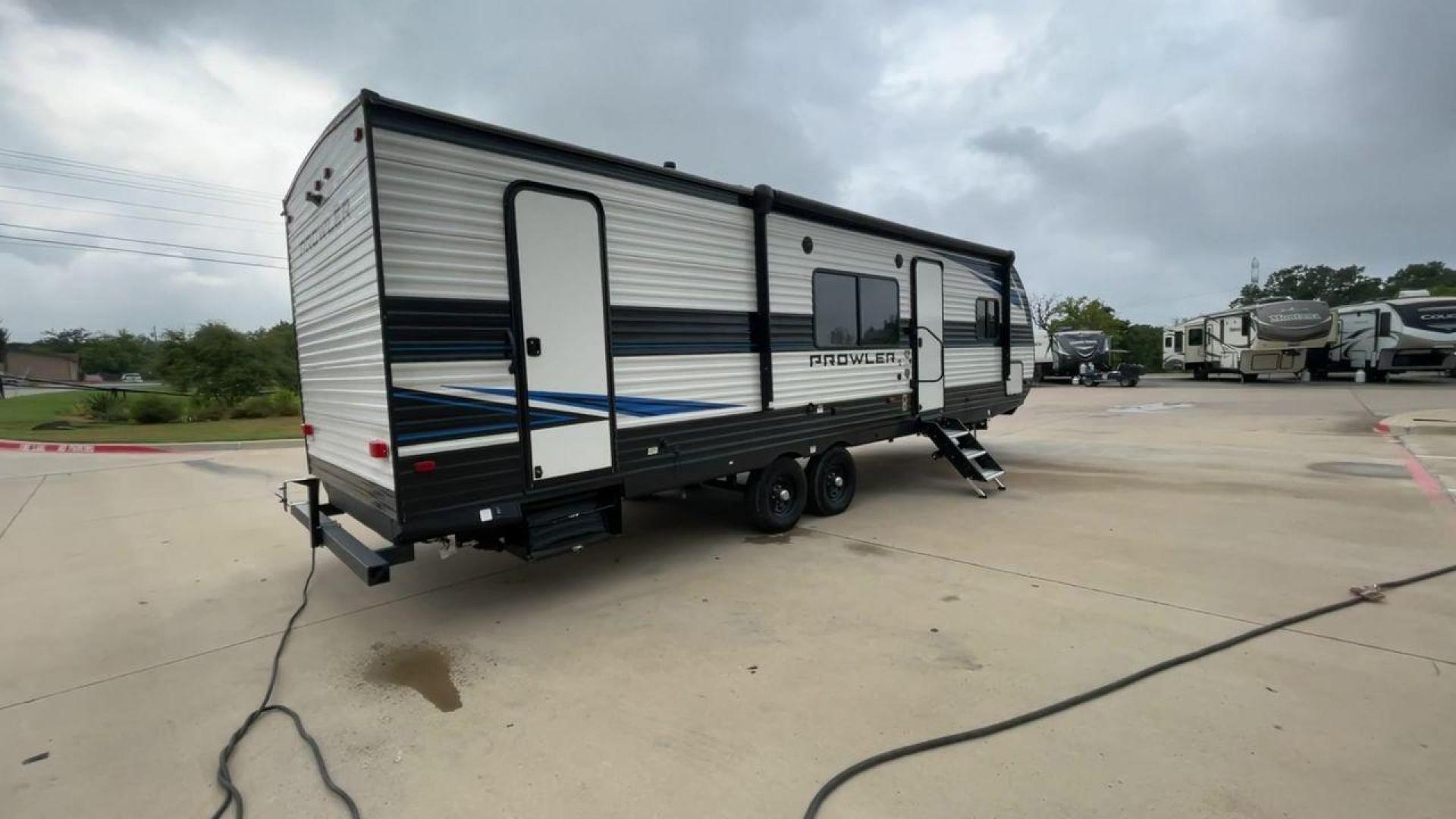 2022 HEARTLAND PROWLER 290BH (5SFPB3420NE) , located at 4319 N Main St, Cleburne, TX, 76033, (817) 678-5133, 32.385960, -97.391212 - Photo#1