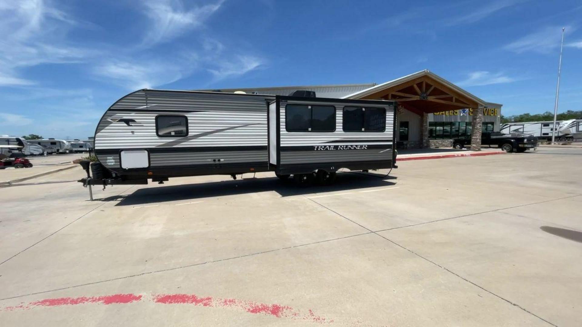 2022 HEARTLAND TRAIL RUNNER 27RKS (5SFEB3422NE) , located at 4319 N Main St, Cleburne, TX, 76033, (817) 678-5133, 32.385960, -97.391212 - Photo#6