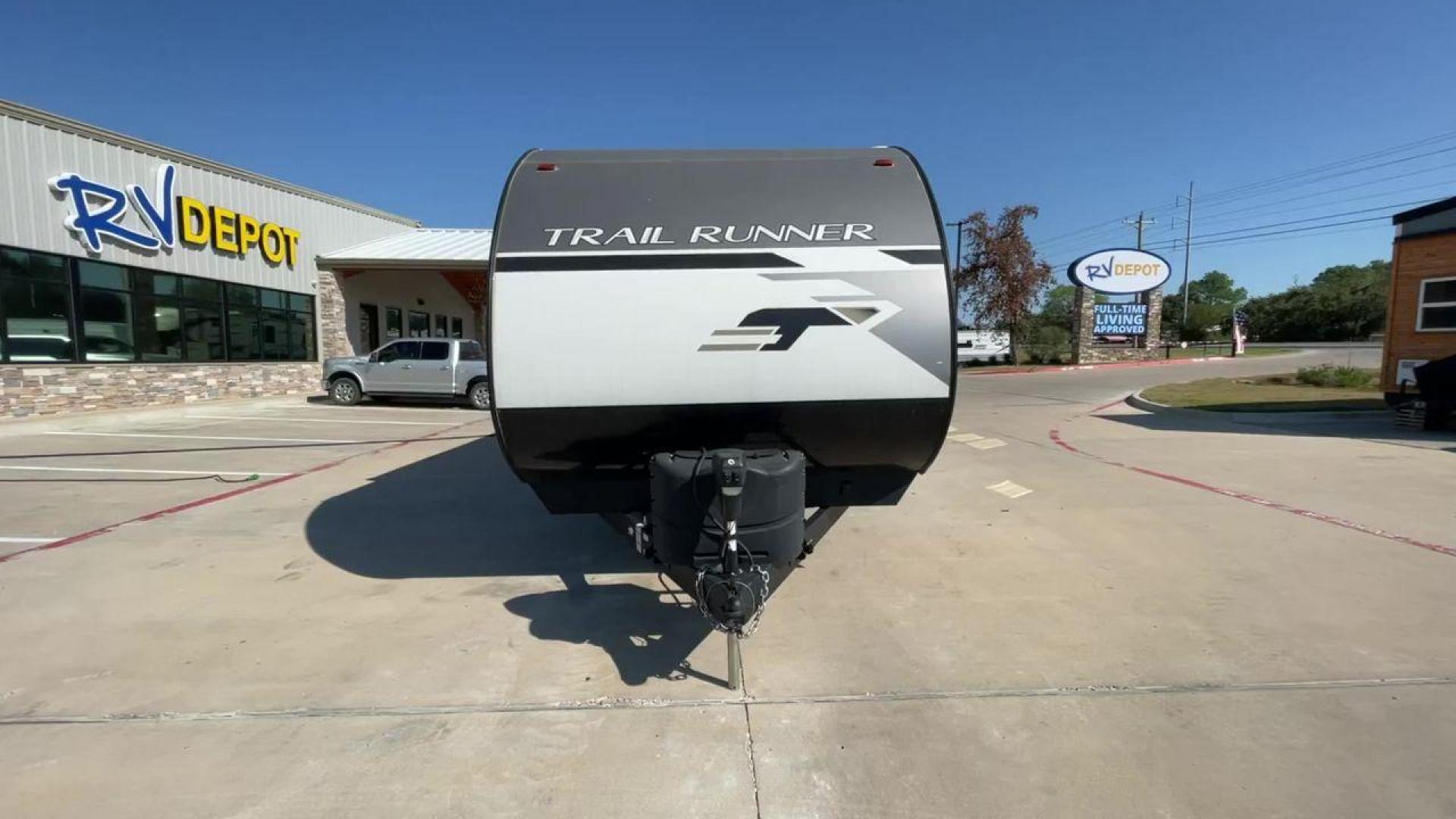 2022 HEARTLAND TRAIL RUNNER 31DB (5SFEB3728NE) , Length: 36.92 ft. | Dry Weight: 7,040 lbs. | Gross Weight: 9,642 lbs. | Slides: 1 transmission, located at 4319 N Main St, Cleburne, TX, 76033, (817) 678-5133, 32.385960, -97.391212 - The 2022 Heartland Trail Runner 31DB is a flexible, family-friendly travel trailer that will make your camping trip more enjoyable. With a length of 36.92 feet and a dry weight of 7,040 pounds, this trailer gives you plenty of room and comfort for your trips. The gross weight of 9,642 pounds means t - Photo#4