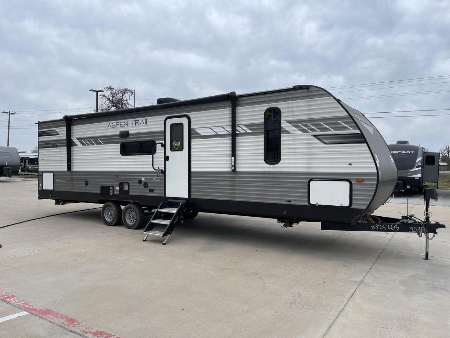 2022 KEYSTONE ASPEN TRAIL 3120BHS (4YDTATP27N8) , located at 4319 N Main St, Cleburne, TX, 76033, (817) 678-5133, 32.385960, -97.391212 - Photo#22