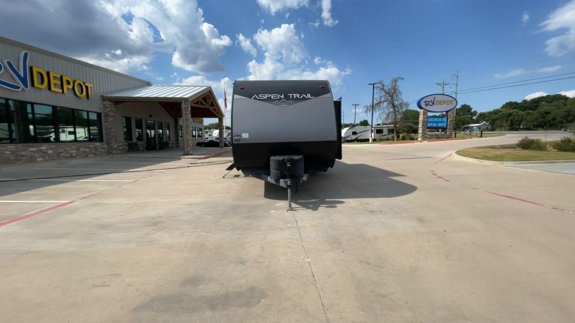 2022 KEYSTONE ASPEN TRAIL 3280BHS (4YDTATR23N8) , Length: 36.25 ft. | Dry Weight: 7,190 lbs. | Slides: 1 transmission, located at 4319 N Main St, Cleburne, TX, 76033, (817) 678-5133, 32.385960, -97.391212 - Photo#3