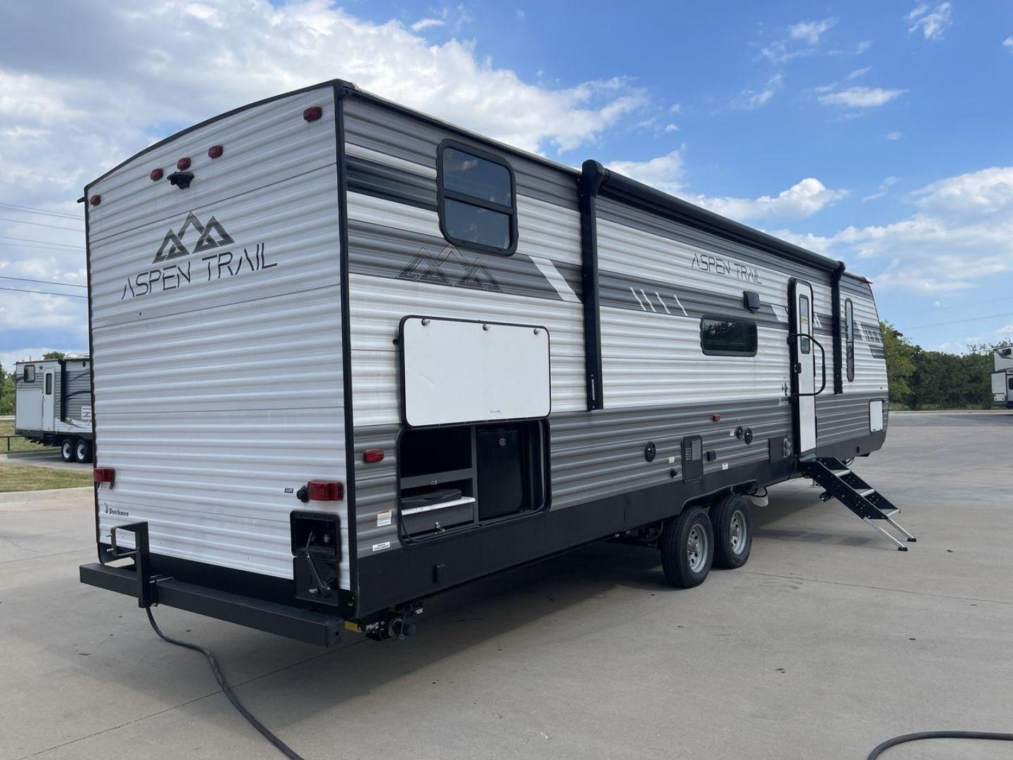 2022 KEYSTONE ASPEN TRAIL 3280BHS (4YDTATR23N8) , Length: 36.25 ft. | Dry Weight: 7,190 lbs. | Slides: 1 transmission, located at 4319 N Main St, Cleburne, TX, 76033, (817) 678-5133, 32.385960, -97.391212 - Photo#24