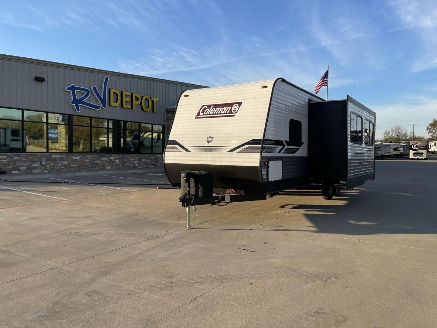 2022 KEYSTONE COLEMAN 285BH (4YDTCMN28NH) , Length: 32.75 ft | Dry Weight: 6,611 lbs. | Slides: 1 transmission, located at 4319 N Main St, Cleburne, TX, 76033, (817) 678-5133, 32.385960, -97.391212 - Experience the ultimate blend of comfort and adventure with the 2022 Keystone Coleman 285BH. This meticulously designed travel trailer is perfect for enhancing your camping experience. Adjusting the specifications, this model extends to a generous 32.75 feet with a dry weight of 6,611 lbs, providing - Photo#0