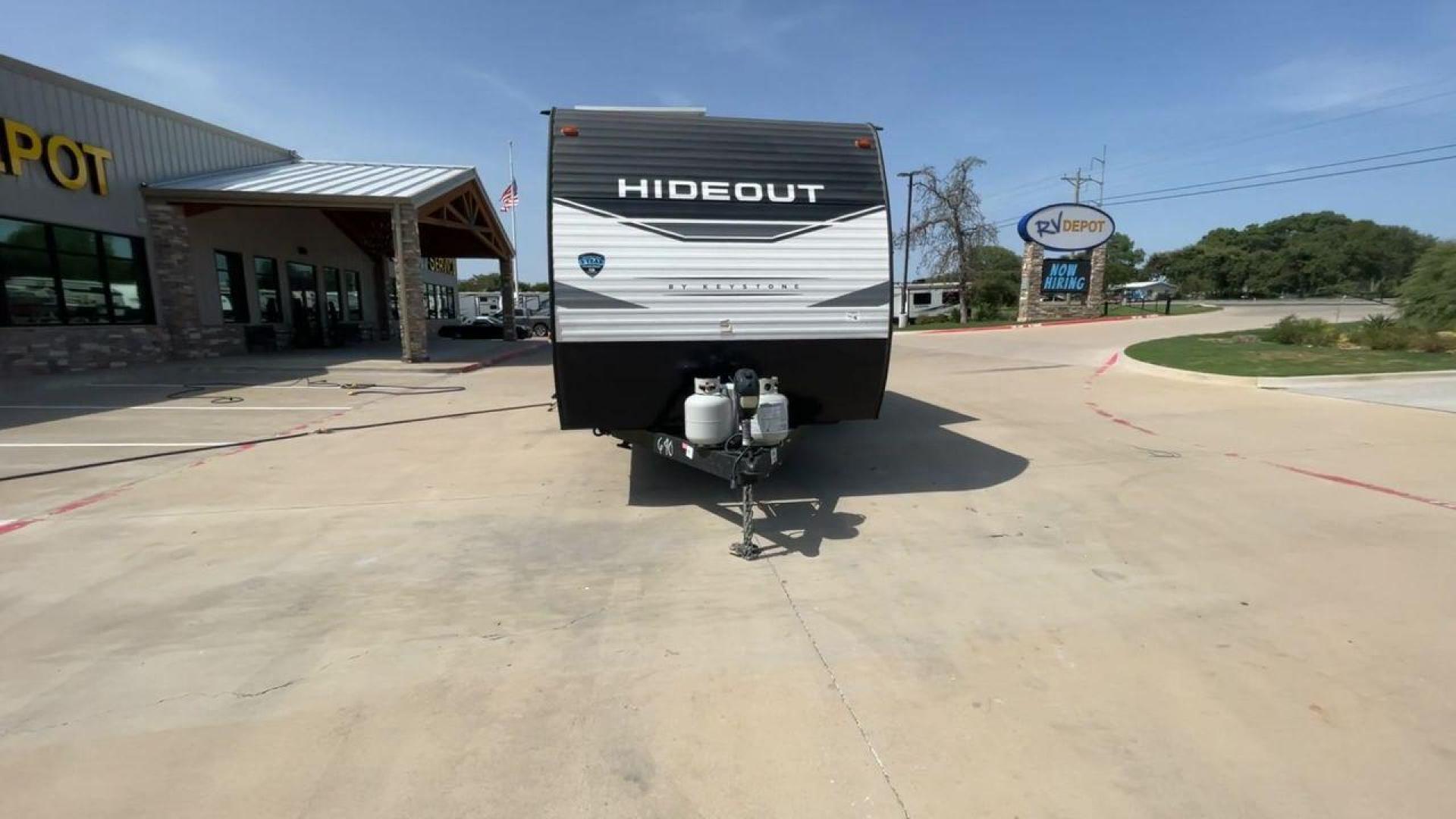 2022 KEYSTONE HIDEOUT 243RB (4YDTH1L25N7) , located at 4319 N Main St, Cleburne, TX, 76033, (817) 678-5133, 32.385960, -97.391212 - Photo#4