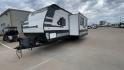 2022 KEYSTONE ZINGER 270BH (4YDTZRN2XNS) , Length: 31.92 ft. | Dry Weight: 6,132 lbs. | Slides: 1 transmission, located at 4319 N Main St, Cleburne, TX, 76033, (817) 678-5133, 32.385960, -97.391212 - The 2022 Keystone Zinger 270BH is a versatile and family-friendly travel trailer that offers a comfortable and spacious interior. As you enter the travel trailer, you will find yourself in the main living area, which features a large slide-out. This slide-out houses a booth dinette and a sofa. The b - Photo#5