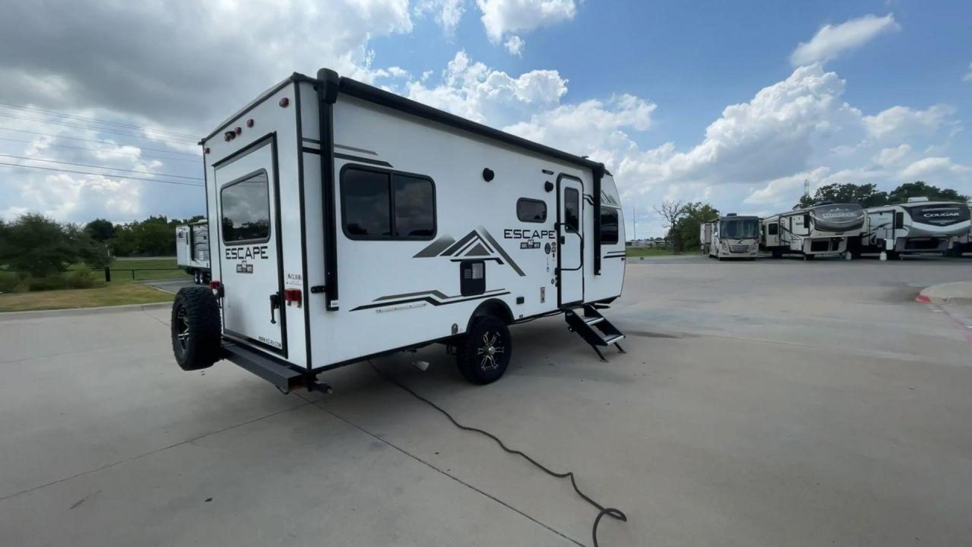 2022 KZ ESCAPE E18 HATCH (4EZTA1812N4) , located at 4319 N Main St, Cleburne, TX, 76033, (817) 678-5133, 32.385960, -97.391212 - Photo#1