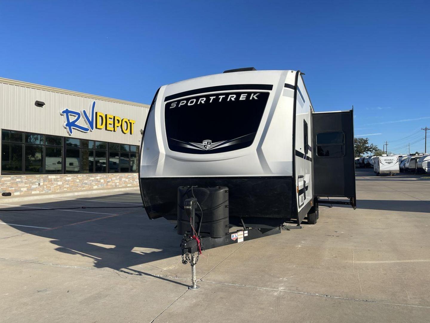 2022 K-Z SPORTTREK 281VBH (4EZT12824N8) , Length: 32.42 ft.| Dry Weight: 6,640 lbs. | Slides: 1 transmission, located at 4319 N Main St, Cleburne, TX, 76033, (817) 678-5133, 32.385960, -97.391212 - The 2022 K-Z SportsTrek 281VBH, a versatile and family-friendly travel trailer designed for unforgettable adventures. Measuring 32 feet in length, this model features a single slide-out, enhancing the living space for ultimate comfort. The 281VBH includes a master bedroom with a queen-size bed and - Photo#0