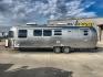 2023 AIRSTREAM FLYING CLOUD 30FB (1STC9YP21PJ) , Length: 30.83 ft | Dry Weight: 6,672 lbs | Gross Weight: 8,800 lbs | Slides: 0 transmission, located at 4319 N Main St, Cleburne, TX, 76033, (817) 678-5133, 32.385960, -97.391212 - With a length of 30.83 feet, the 2023 Airstream Flying Cloud 30FB provides ample space for a luxurious camping experience. Its dry weight of 6,672 lbs makes it relatively lightweight for towing, while its gross weight capacity of 8,800 lbs ensures you can pack all the essentials for your trip. The i - Photo#24