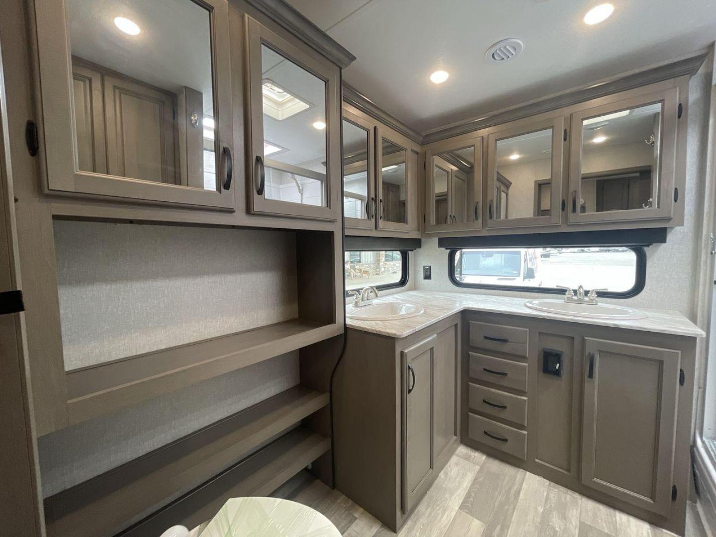 2023 COACHMEN CHAPARRAL 334FL (5ZT3CHYB7PA) , Length: 42.5 ft. | Dry Weight: 12,400 lbs. | Gross Weight: 15,000 lbs. | Slides: 5 transmission, located at 4319 N Main St, Cleburne, TX, 76033, (817) 678-5133, 32.385960, -97.391212 - Photo#18