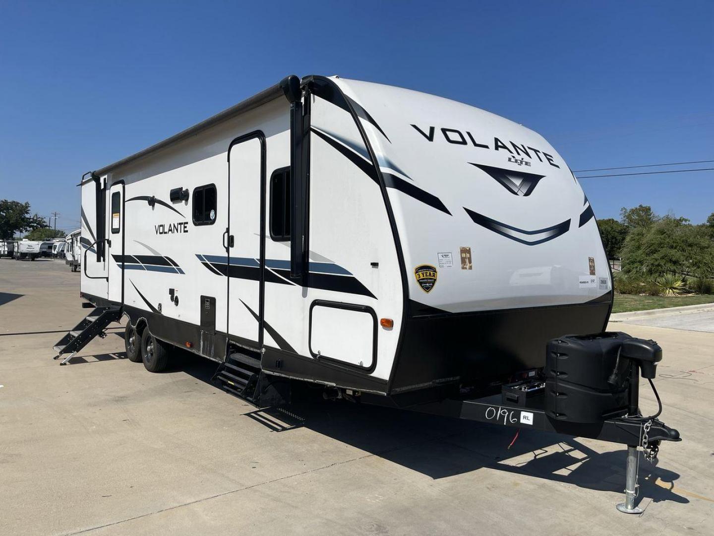 2023 CROSSROADS VOLANTE 29RB (4YDTVLN21P6) , Length: 33.5 ft. | Dry Weight: 5,978 lbs. | Gross Weight: 7,600 lbs. | Slides: 1 transmission, located at 4319 N Main St, Cleburne, TX, 76033, (817) 678-5133, 32.385960, -97.391212 - Photo#23