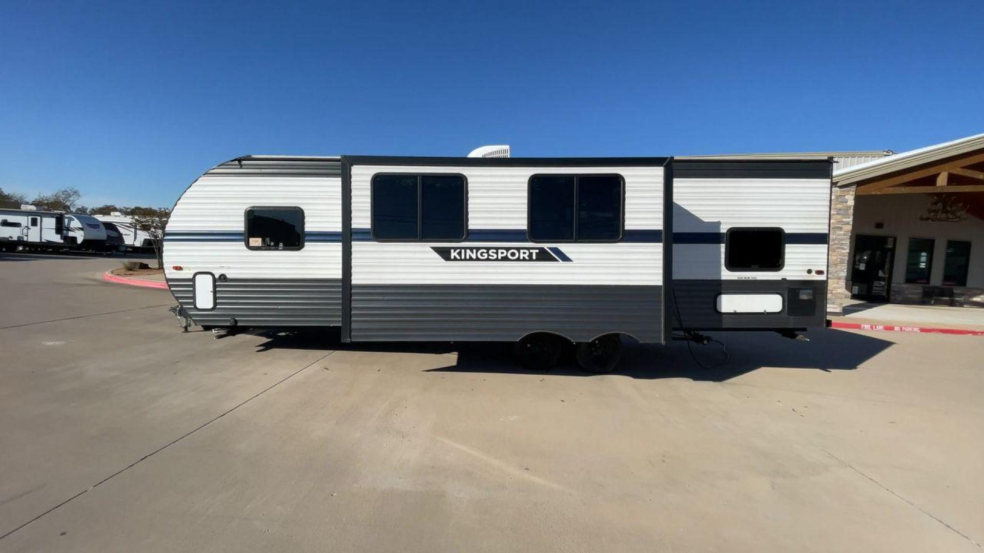 2023 GULFSTREAM KINGSPORT 279BH (1NL1G3322P1) , Length: 32.5 ft. | Dry Weight: 6,300 lbs. | Slides: 1 transmission, located at 4319 N Main St, Cleburne, TX, 76033, (817) 678-5133, 32.385960, -97.391212 - Photo#6