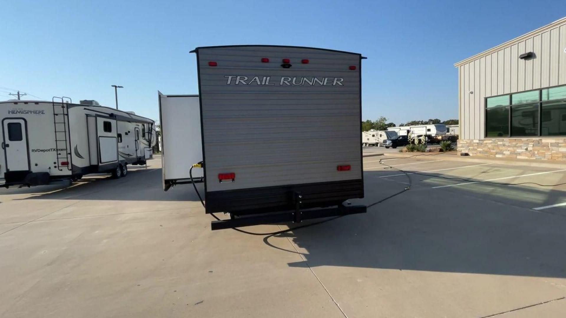 2023 HEARTLAND TRAIL RUNNER 31DB (5SFEB3722PE) , Length: 36.92 ft | Dry Weight: 7,040 lbs | GVWR: 9,642 lbs | Slides: 1 transmission, located at 4319 N Main St, Cleburne, TX, 76033, (817) 678-5133, 32.385960, -97.391212 - The 2023 Heartland Trail Runner 31DB is a versatile and spacious travel trailer designed for families and adventure enthusiasts. This vehicle is the perfect option for families or groups looking to embark on memorable road trips. The travel trailer is a bunkhouse, and features a family-centric layou - Photo#8