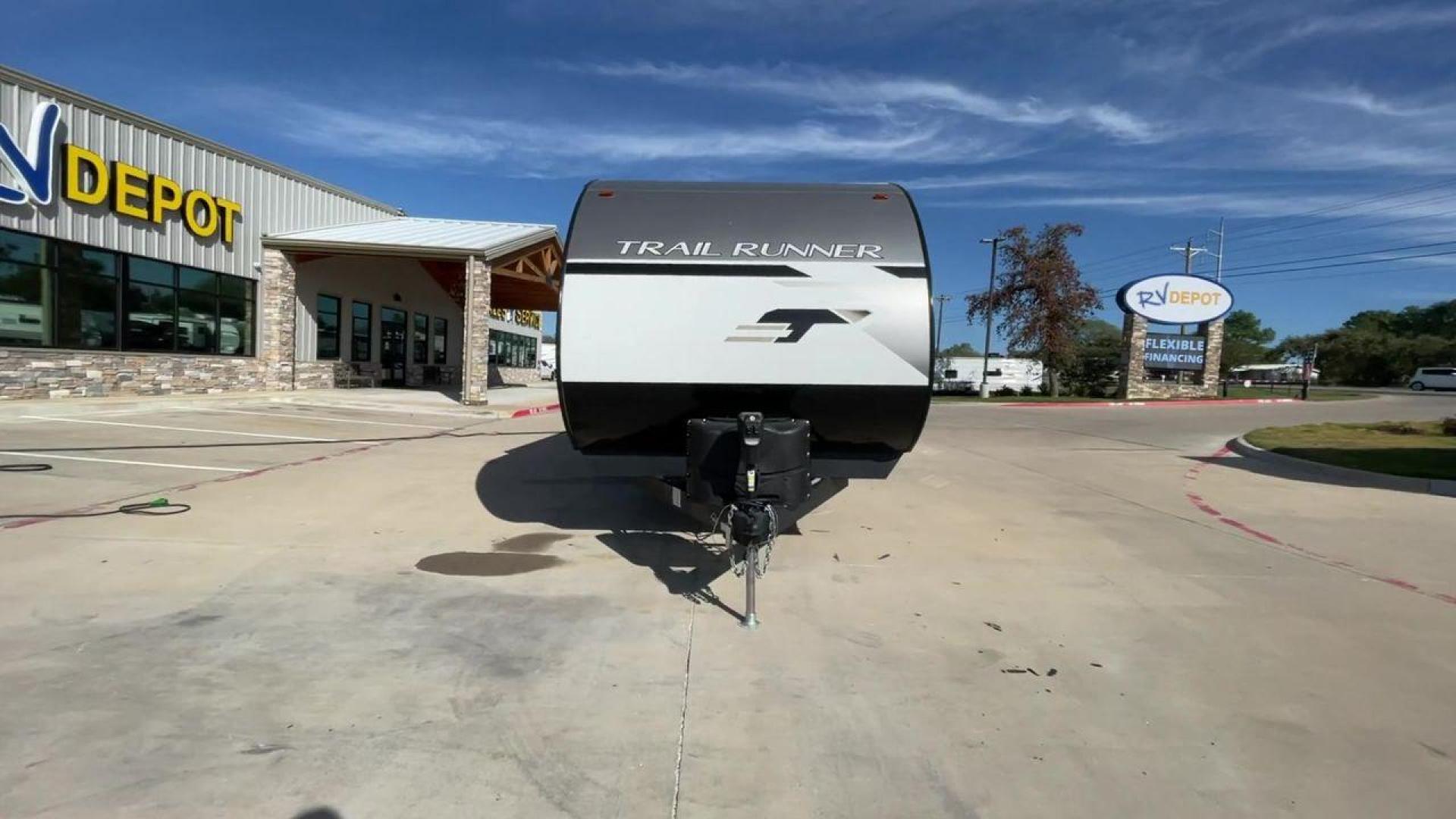 2023 HEARTLAND TRAIL RUNNER 31DB (5SFEB3720PE) , Length: 36.92 ft | Dry Weight: 7,040 lbs | GVWR: 9,642 lbs | Slides: 1 transmission, located at 4319 N Main St, Cleburne, TX, 76033, (817) 678-5133, 32.385960, -97.391212 - Are you looking for the perfect travel trailer to embark on your next adventure? Look no further than this stunning 2023 Heartland Trail Runner 31DB, available for sale at RV Depot in Cleburne, TX. With its exceptional features and unbeatable price of $37,995, this travel trailer is the epitome of l - Photo#4