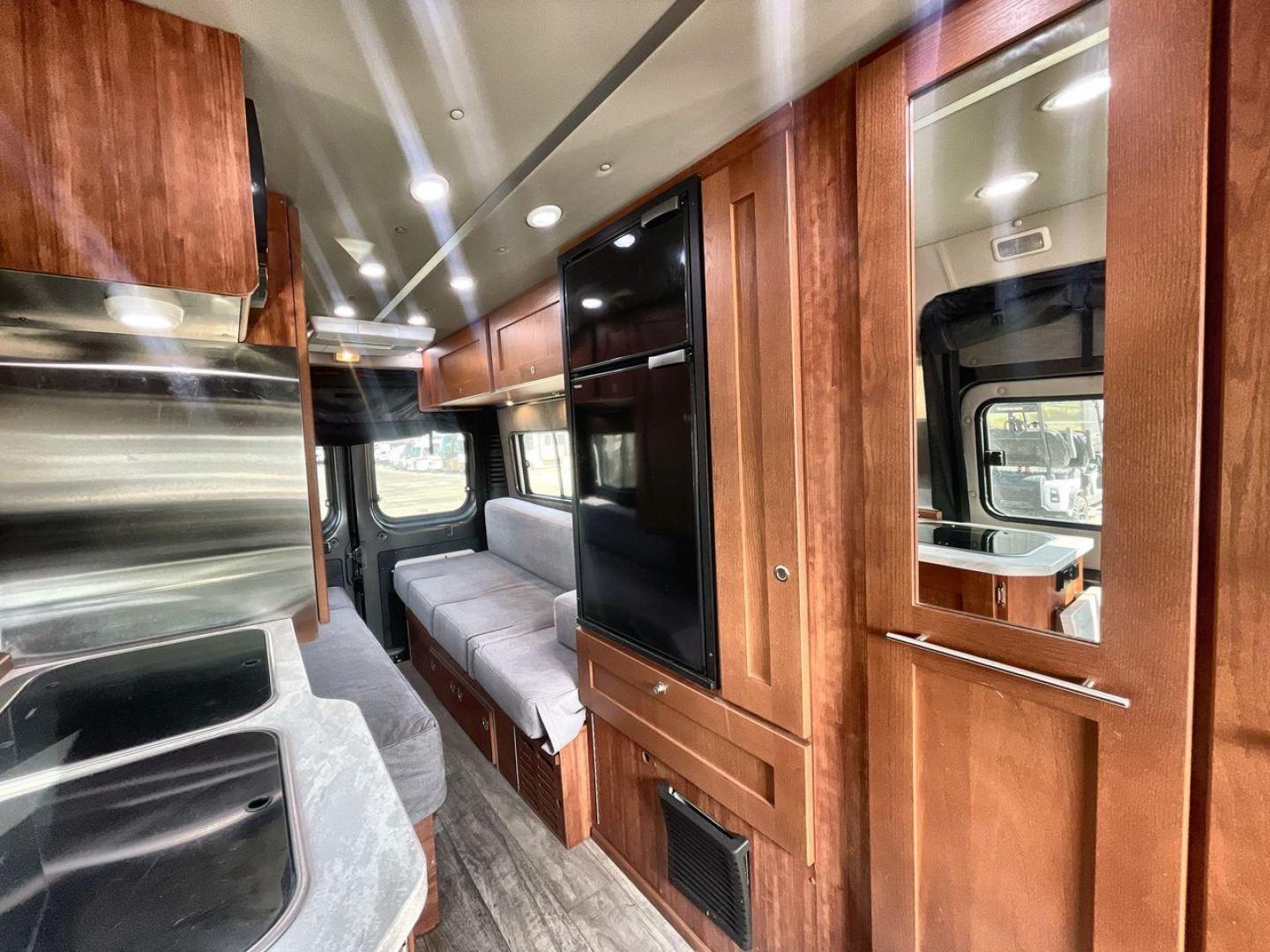 2023 ROADTREK 190 PROMASTER (3C6MRVJGXNE) , located at 4319 N Main St, Cleburne, TX, 76033, (817) 678-5133, 32.385960, -97.391212 - Photo#12