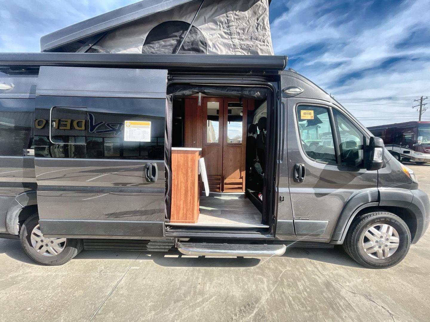 2023 ROADTREK 190 PROMASTER (3C6MRVJGXNE) , located at 4319 N Main St, Cleburne, TX, 76033, (817) 678-5133, 32.385960, -97.391212 - Photo#31