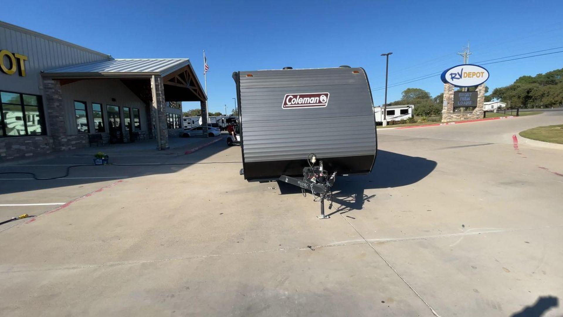 2024 DUTCHMEN COLEMAN 17B (4YDTCMG10RH) , Length: 21.42 ft. | Dry Weight: 2,985 lbs. transmission, located at 4319 N Main St, Cleburne, TX, 76033, (817) 678-5133, 32.385960, -97.391212 - The 2024 Dutchmen Coleman 17B is a compact and lightweight travel trailer, designed to provide a comfortable yet portable camping experience. Measuring 21.42 feet in length and weighing 2,985 pounds, this RV is perfect for travelers seeking convenience and ease of towing. The exterior features a sle - Photo#4