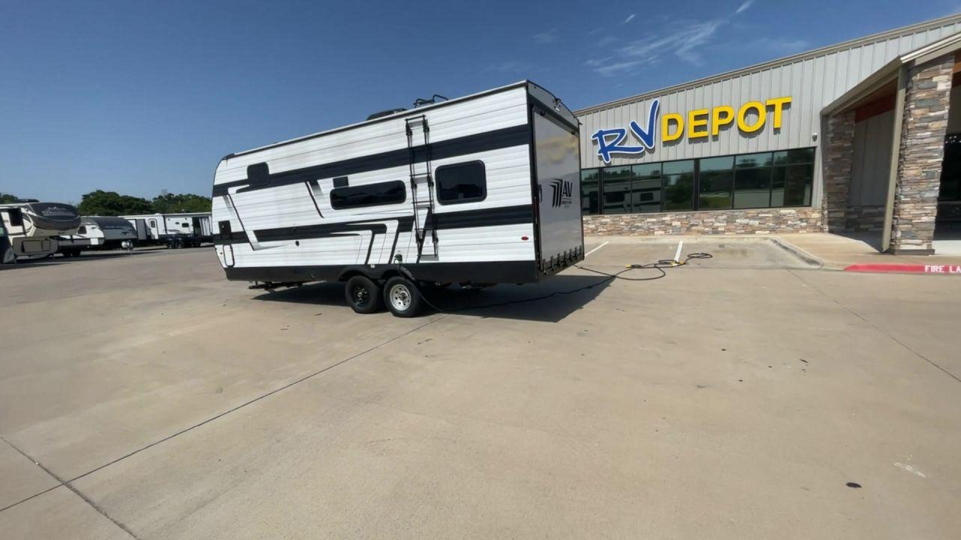 2024 GRAND DESIGN MOMENTUM 22MAV (573TM2724R1) , Length: 26.5 ft. | Dry Weight: 5,600 lbs. | Gross Weight: 10,950 lbs. transmission, located at 4319 N Main St, Cleburne, TX, 76033, (817) 678-5133, 32.385960, -97.391212 - The 2024 Grand Design Momentum 22MAV combines comfort and convenience. This compact travel trailer is only 26.5 feet long but packs a punch! With a dry weight of 5,600 pounds and a gross weight of 10,950 pounds, it is a sturdy yet towable companion for your road trips. The interior of this unit has - Photo#7