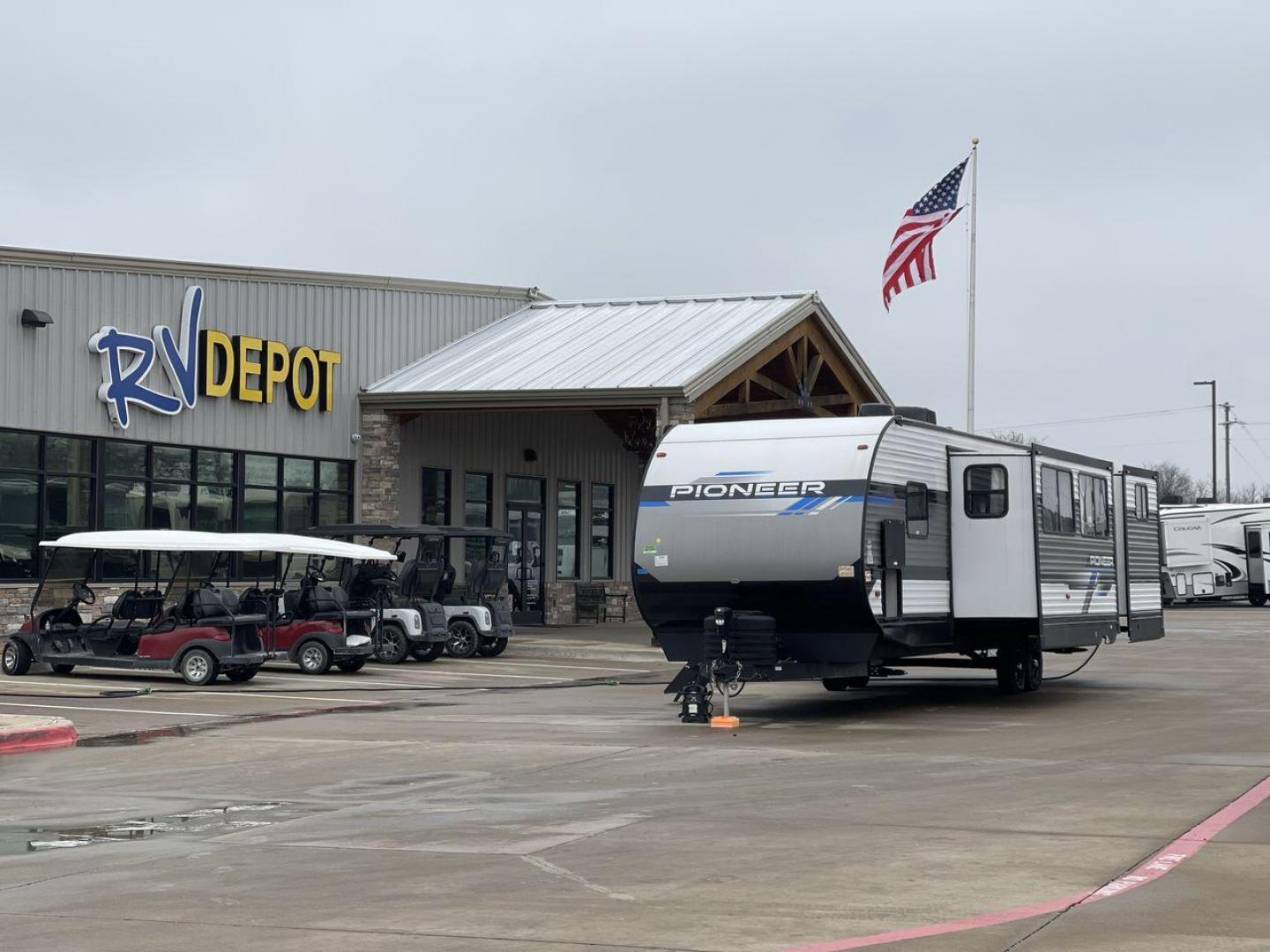 2024 HEARTLAND PIONEER BH335 (5SFPB3728RE) , Length: 37.46 ft | Dry Weight: 8,480 lbs | Gross Weight: 11,060 lbs | Slides: 3 transmission, located at 4319 N Main St, Cleburne, TX, 76033, (817) 678-5133, 32.385960, -97.391212 - Photo#0