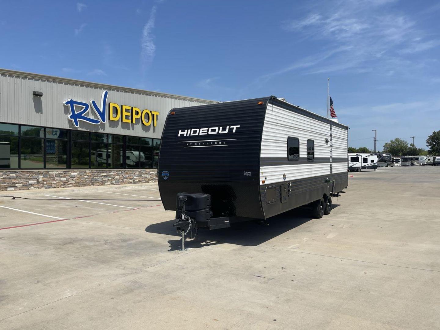 2024 KEYSTONE HIDEOUT 240BH (4YDTH1L21R7) , Length: 28.83 ft. | Gross Weight: 7,600 lbs transmission, located at 4319 N Main St, Cleburne, TX, 76033, (817) 678-5133, 32.385960, -97.391212 - Photo#0