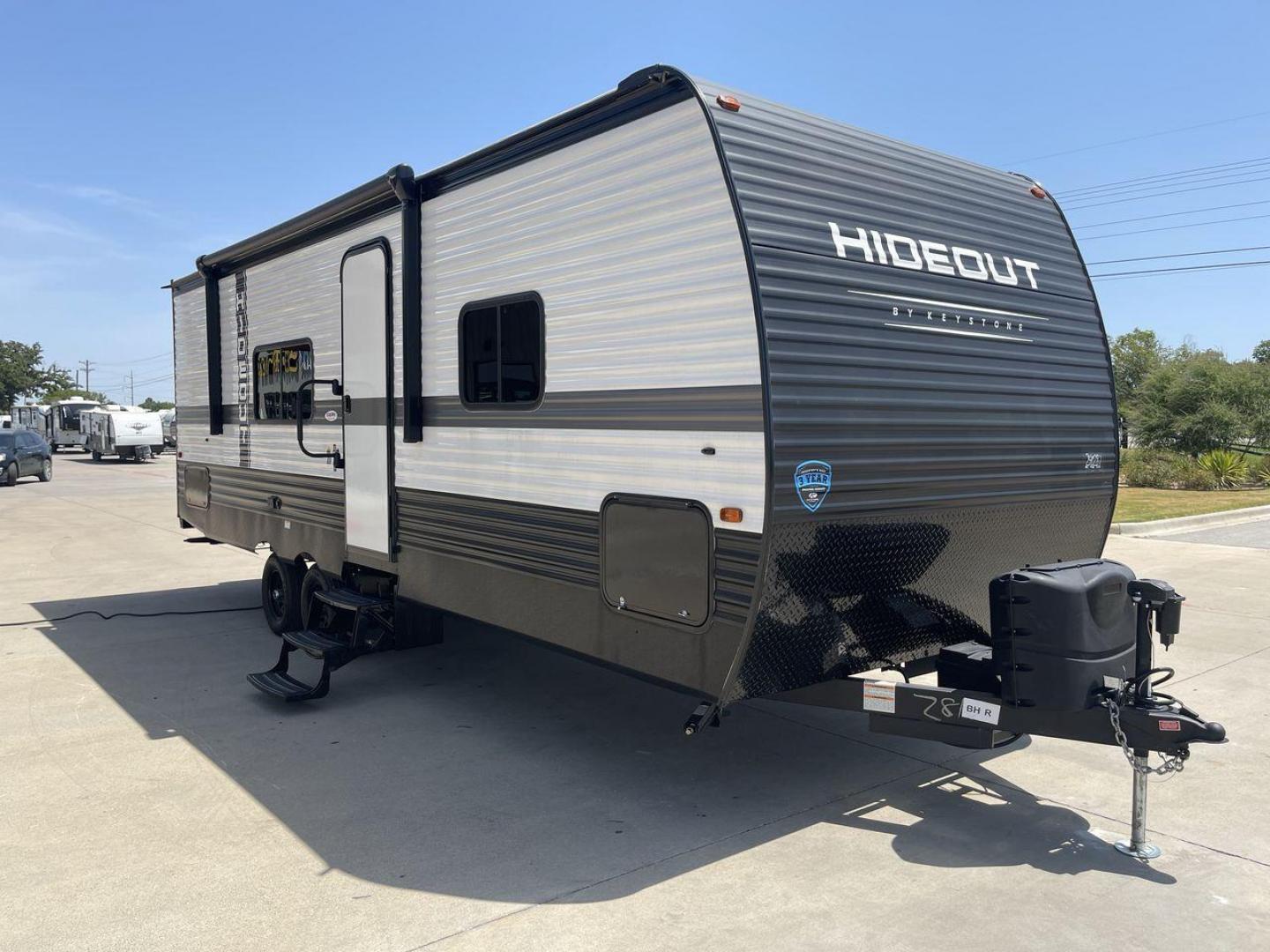 2024 KEYSTONE HIDEOUT 240BH (4YDTH1L21R7) , Length: 28.83 ft. | Gross Weight: 7,600 lbs transmission, located at 4319 N Main St, Cleburne, TX, 76033, (817) 678-5133, 32.385960, -97.391212 - Photo#23