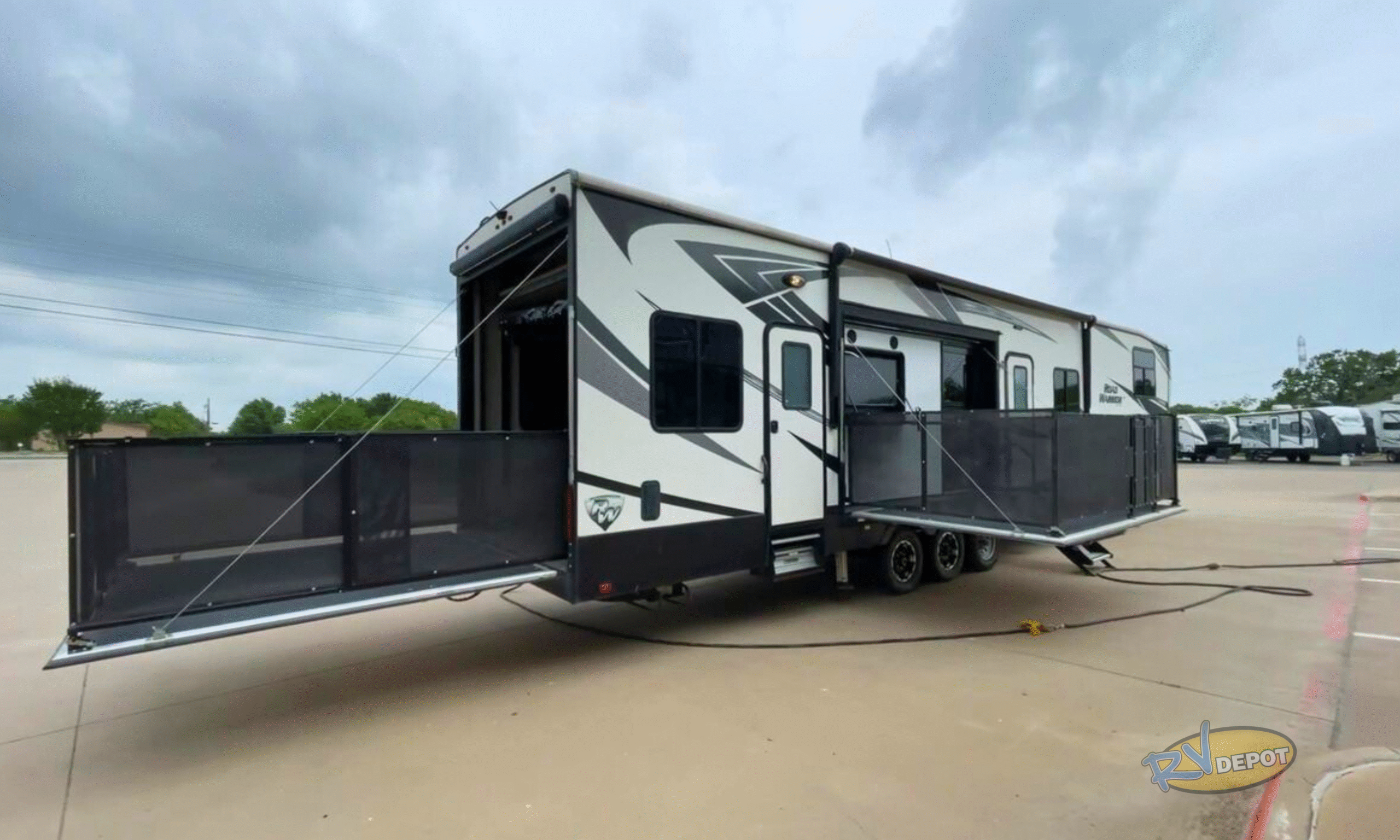 RV Depot - 2019 HEARTLAND ROAD WARRIOR 427RW scaled 2019 HEARTLAND ROAD WARRIOR 427RW