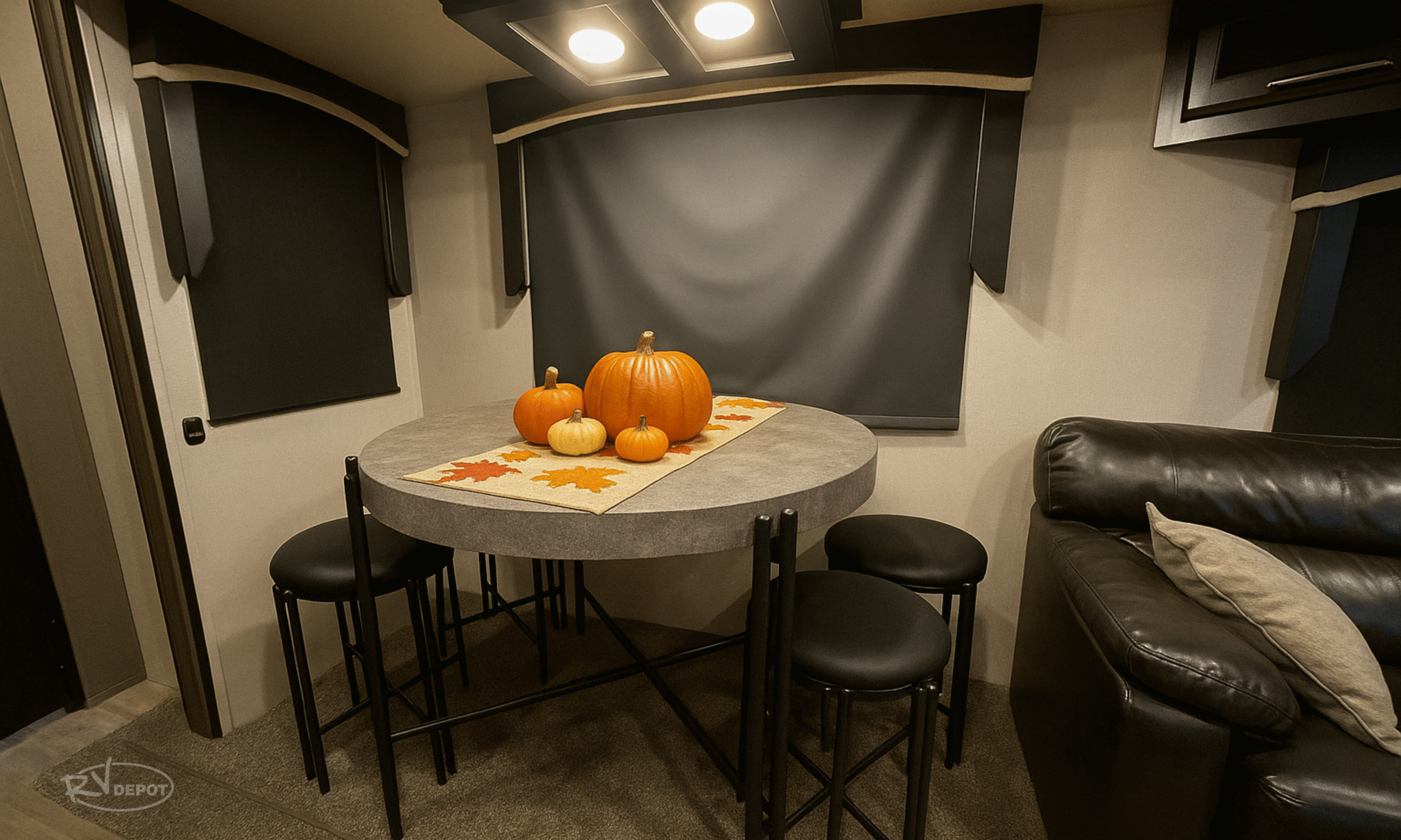 RV Table Set for Thanksgiving or Fall Festivities